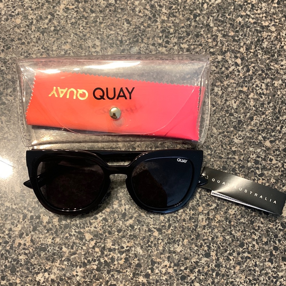 Noosa Black Cat Eye Sunglasses